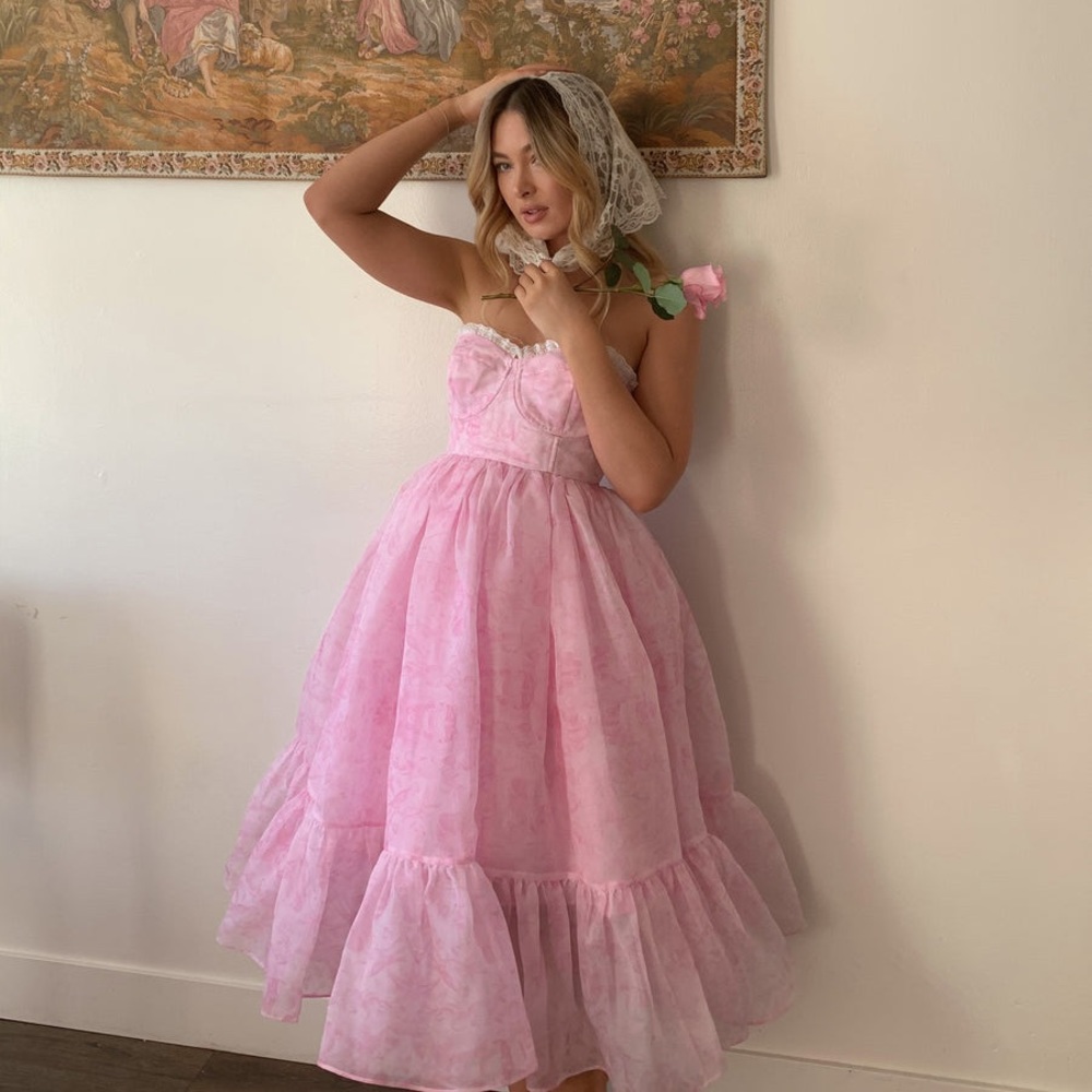 💗  Selkie Pink Porcelain French Corset Puff Dress